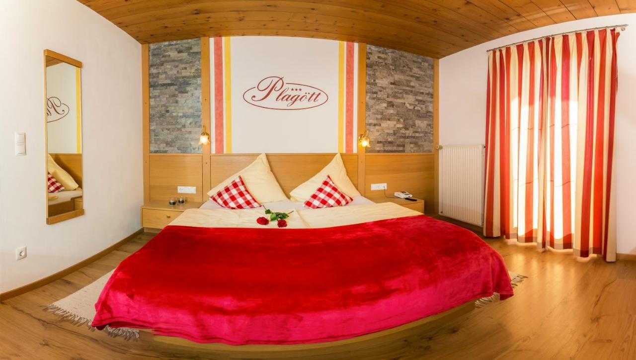 Berghotel Plagoett سان فالنتينو أللا موتا المظهر الخارجي الصورة